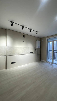 Продам однокомнатную (1-комн.) квартиру, Сержанта Мишина ул, 83, Калининград г