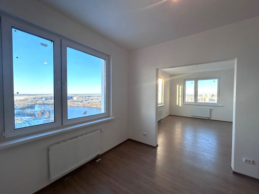 Продам многокомнатную квартиру, Лидии Зверевой ул, 9к1, Санкт-Петербург г