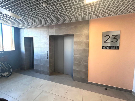 Продам многокомнатную квартиру, Лидии Зверевой ул, 9к1, Санкт-Петербург г