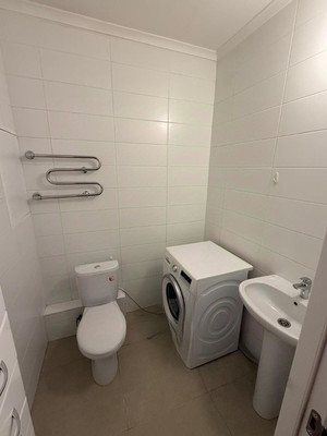 Продам трехкомнатную (3-комн.) квартиру, Варшавское ш, 141к10, Москва г