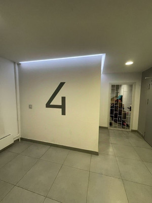 Продам трехкомнатную (3-комн.) квартиру, Варшавское ш, 141к10, Москва г