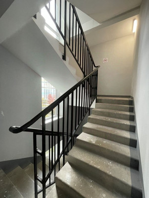 Продам трехкомнатную (3-комн.) квартиру, Варшавское ш, 141к10, Москва г