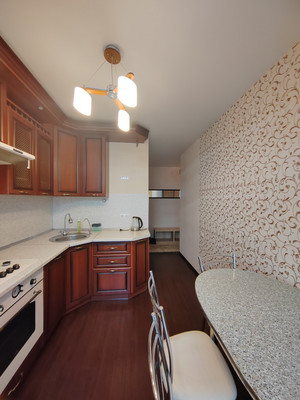 Продам трехкомнатную (3-комн.) квартиру, Академика Лаврентьева ул, 24, Казань г