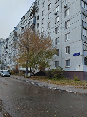 Продам трехкомнатную (3-комн.) квартиру, Академика Лаврентьева ул, 24, Казань г