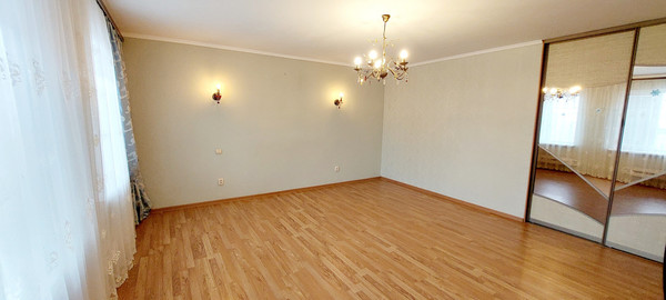 Продам многокомнатную квартиру, Комиссара Габишева ул, 1, Казань г