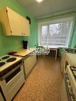 Продам двухкомнатную (2-комн.) квартиру, Приозерское ш, 1, Кузнечное гп
