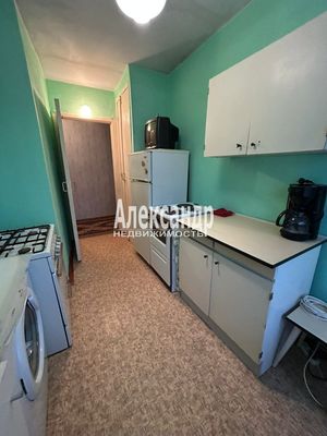 Продам двухкомнатную (2-комн.) квартиру, Приозерское ш, 1, Кузнечное гп