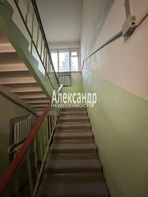 Продам двухкомнатную (2-комн.) квартиру, Приозерское ш, 1, Кузнечное гп