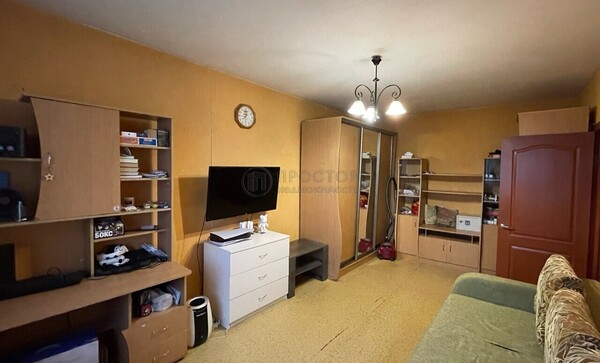 Продам однокомнатную (1-комн.) квартиру, Олонецкий проезд, 12, Москва г