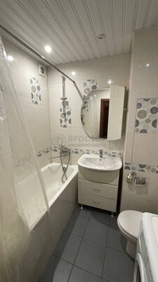 Продам однокомнатную (1-комн.) квартиру, Олонецкий проезд, 12, Москва г