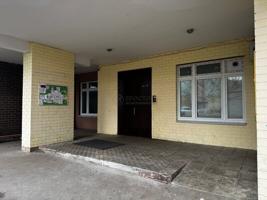 Продам трехкомнатную (3-комн.) квартиру, Подмосковная ул, 35, Островцы д