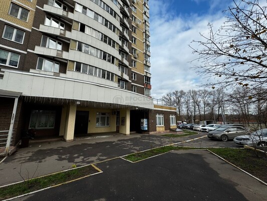 Продам трехкомнатную (3-комн.) квартиру, Подмосковная ул, 35, Островцы д