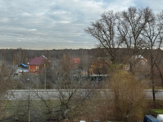 Продам трехкомнатную (3-комн.) квартиру, Подмосковная ул, 35, Островцы д