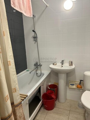 Продам однокомнатную (1-комн.) квартиру, Туристская ул, 14, Москва г