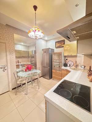 Продам двухкомнатную (2-комн.) квартиру, Новокуркинское ш, 51, Москва г