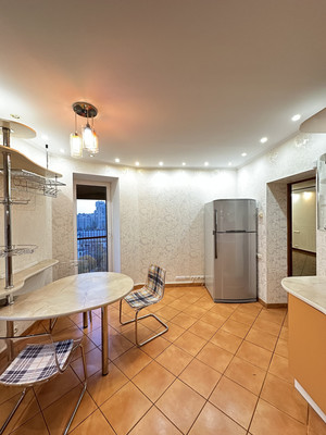 Сдам многокомнатную квартиру, Выборгское ш, 5к1, Санкт-Петербург г