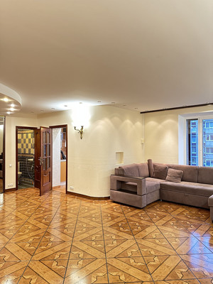 Сдам многокомнатную квартиру, Выборгское ш, 5к1, Санкт-Петербург г