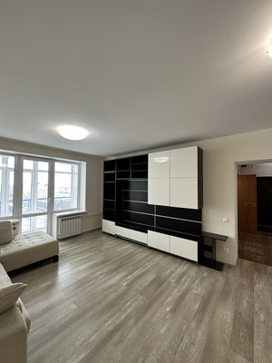 Сдам многокомнатную квартиру, Просвещения пр-кт, 33к1, Санкт-Петербург г