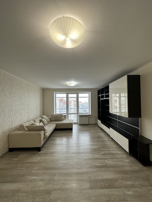 Сдам многокомнатную квартиру, Просвещения пр-кт, 33к1, Санкт-Петербург г