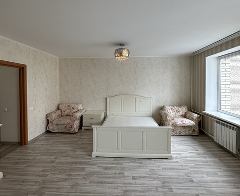 Сдам многокомнатную квартиру, Просвещения пр-кт, 33к1, Санкт-Петербург г