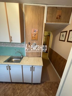 Продам двухкомнатную (2-комн.) квартиру, Северный пр-кт, 61к1, Санкт-Петербург г