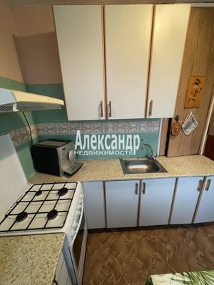 Продам двухкомнатную (2-комн.) квартиру, Северный пр-кт, 61к1, Санкт-Петербург г