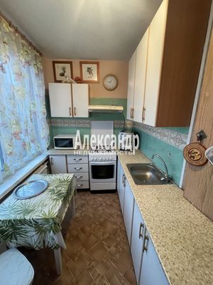 Продам двухкомнатную (2-комн.) квартиру, Северный пр-кт, 61к1, Санкт-Петербург г