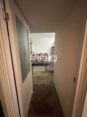 Продам двухкомнатную (2-комн.) квартиру, Северный пр-кт, 61к1, Санкт-Петербург г