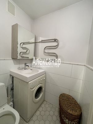 Продам двухкомнатную (2-комн.) квартиру, Северный пр-кт, 61к1, Санкт-Петербург г