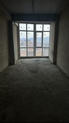 Продам двухкомнатную (2-комн.) квартиру, Хаджи Булача ул, 8кЕ, Махачкала г