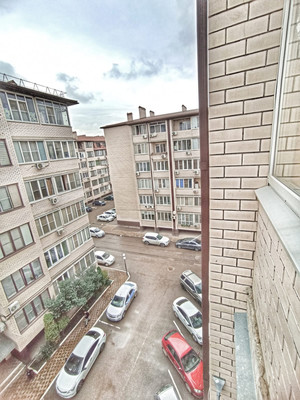 Продам двухкомнатную (2-комн.) квартиру, им. Сергея Есенина ул, 82/4, Краснодар г