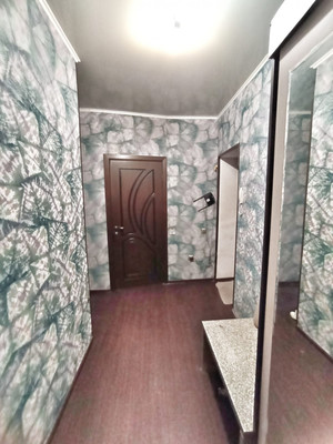 Продам двухкомнатную (2-комн.) квартиру, им. Сергея Есенина ул, 82/4, Краснодар г