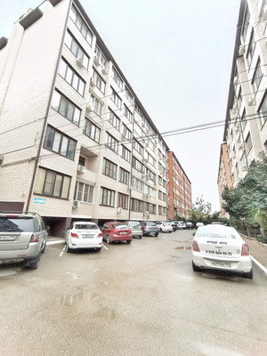 Продам двухкомнатную (2-комн.) квартиру, им. Сергея Есенина ул, 82/4, Краснодар г