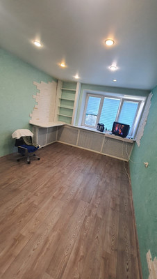 Продам комнату в 8-комн. квартире, Пискарёвский пр-кт, 10к2, Санкт-Петербург г