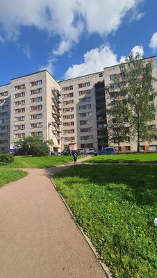 Продам комнату в 8-комн. квартире, Пискарёвский пр-кт, 10к2, Санкт-Петербург г