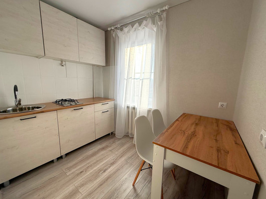 Продам двухкомнатную (2-комн.) квартиру, Пролетарская ул, 190, Апшеронск г