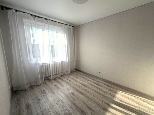 Продам двухкомнатную (2-комн.) квартиру, Пролетарская ул, 190, Апшеронск г