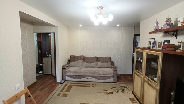 Продам трехкомнатную (3-комн.) квартиру, Циолковского (Центральный р-н) ул, 56, Новокузнецк г