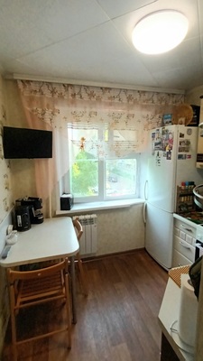 Продам трехкомнатную (3-комн.) квартиру, Циолковского (Центральный р-н) ул, 56, Новокузнецк г