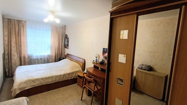 Продам трехкомнатную (3-комн.) квартиру, Циолковского (Центральный р-н) ул, 56, Новокузнецк г