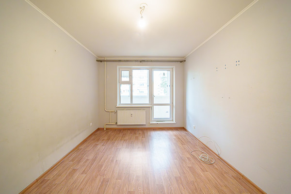 Продам однокомнатную (1-комн.) квартиру, Иньвенская ул, 19, Пермь г