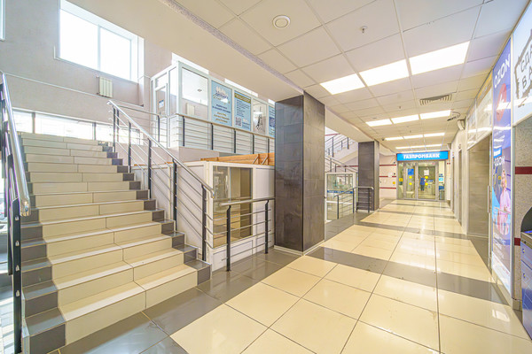 Продам торговое помещение 178,7 м2, Монастырская ул, 61, Пермь г