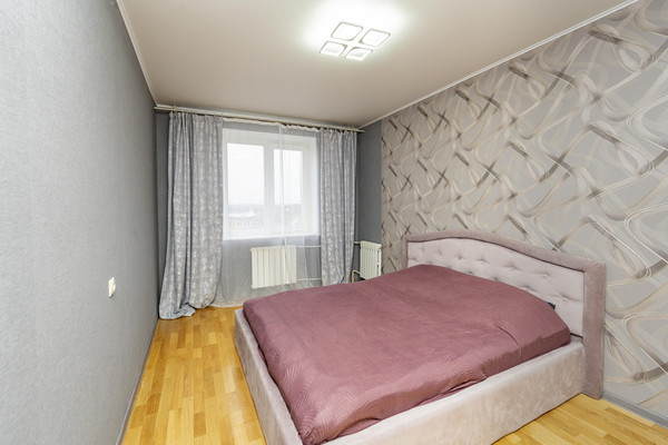 Продам трехкомнатную (3-комн.) квартиру, Зенкова ул, 4, Пермь г