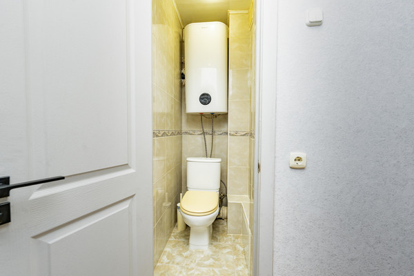 Продам трехкомнатную (3-комн.) квартиру, Зенкова ул, 4, Пермь г