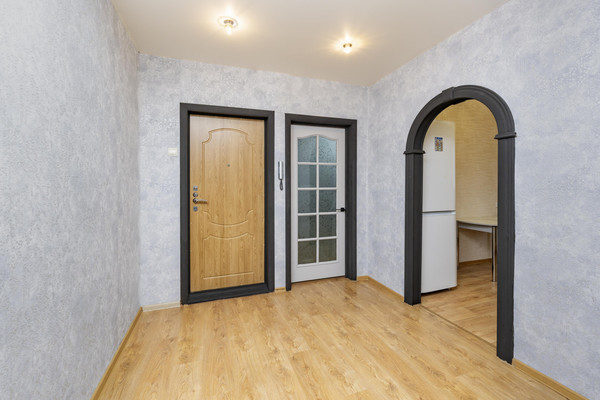 Продам трехкомнатную (3-комн.) квартиру, Зенкова ул, 4, Пермь г