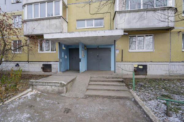 Продам трехкомнатную (3-комн.) квартиру, Зенкова ул, 4, Пермь г