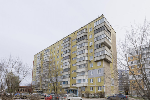 Продам трехкомнатную (3-комн.) квартиру, Зенкова ул, 4, Пермь г