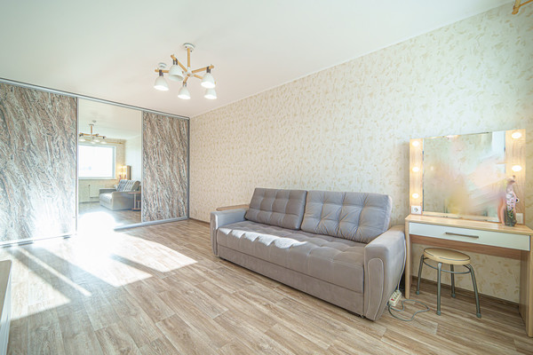 Продам двухкомнатную (2-комн.) квартиру, Окулова ул, 62к116, Пермь г