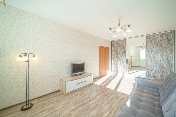 Продам двухкомнатную (2-комн.) квартиру, Окулова ул, 62к116, Пермь г