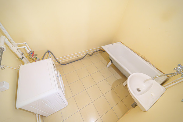 Продам двухкомнатную (2-комн.) квартиру, Окулова ул, 62к116, Пермь г